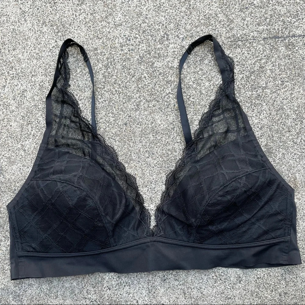 True & Co. lace bralette size M
